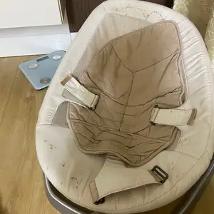 Nuna leaf brendiin buuveilegch, Улаанбаатар — Баянзүрх — Натур худалдааны төв