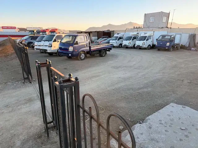 Схд 22-ын авто худалдааны төв зам дагуу газар, Улаанбаатар — Сонгинохайрхан — Авто худалдааны цогцолбор