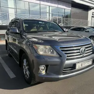 Lexus LX 570