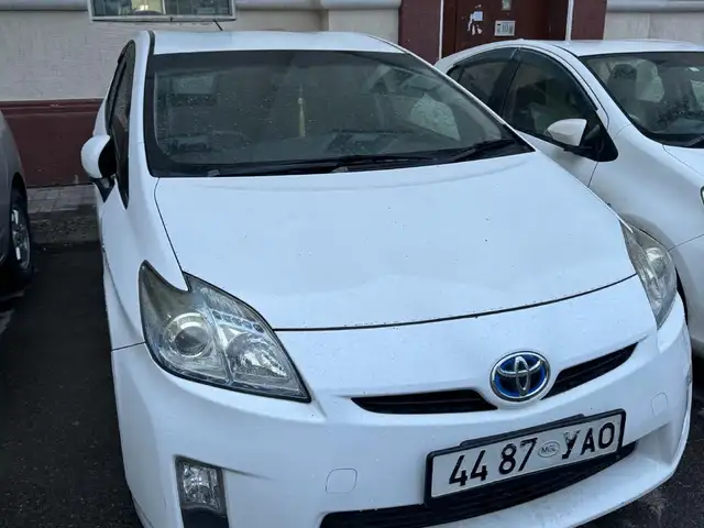 Toyota Prius 30