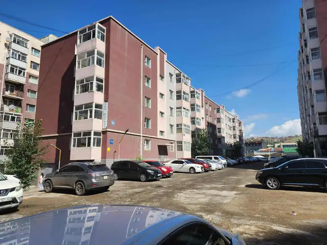 Жуков сэнгүр горхи хотхонд хагас тавилгатай 1 өрөө 29м2 байр, Улаанбаатар — Баянзүрх — 5-р хороо