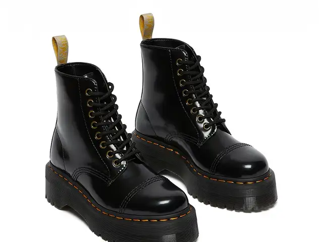 Original martens, Улаанбаатар — Сүхбаатар — 11-р хороолол