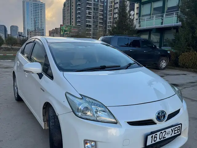 Toyota Prius 30