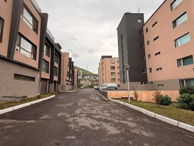 Зайсан америк сургуулийн урд орчинд түшээ гүн -д 3 өрөө байр 78.0мкв, Улаанбаатар — Хан-Уул — Зайсан
