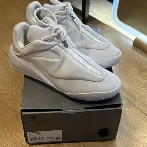 Converse shai 001, Улаанбаатар — Сүхбаатар — 9-р хороо