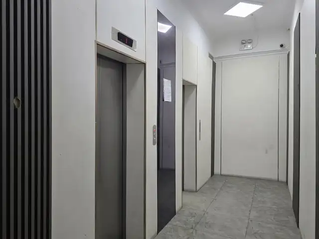 Сбд 3-р хороо орос 3-н хажууд 3 өрөө 104мкв, Улаанбаатар — Сүхбаатар — 3-р хороо