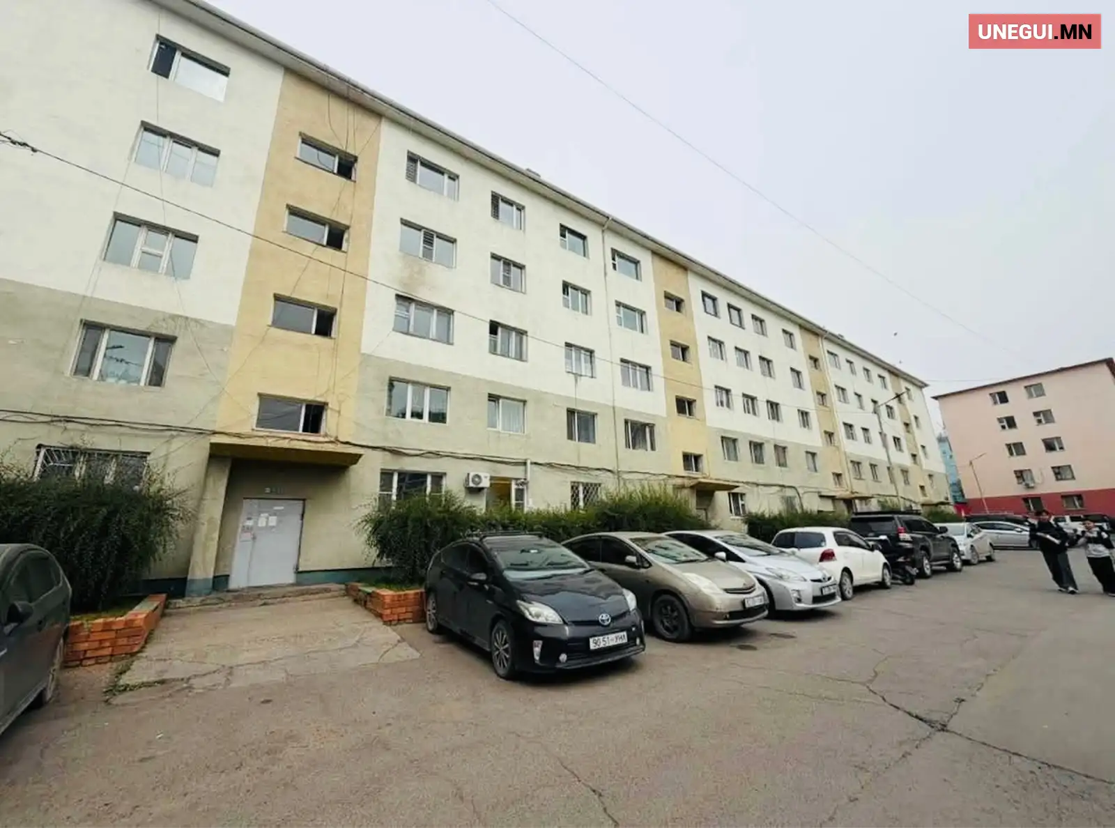 Баруун 4 зам өгөөжийн чанх урд 2 өрөө байр 52m2, Улаанбаатар — Сүхбаатар — 5-р хороо