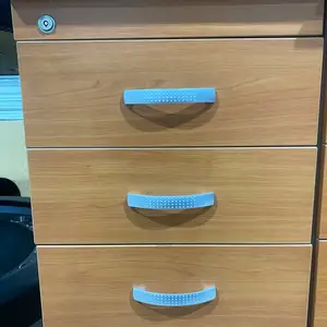Оффис шүүгээ, Улаанбаатар — Баянзүрх — Офицер