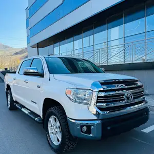 Toyota Tundra