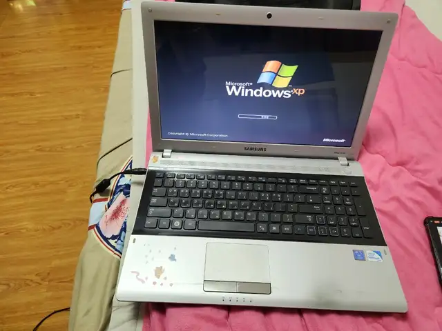 Samsung 15'', Intel Pentium, 8 GB RAM, Улаанбаатар — Баянзүрх — 14-р хороолол