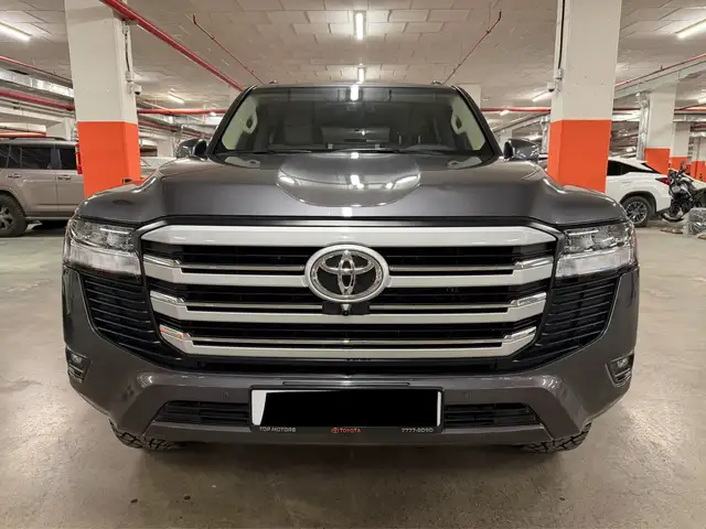Toyota Land Cruiser 300
