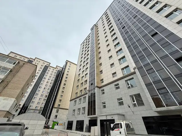 Бгд, төв зам дагуу crystol od хотхонд үйлчилгээний талбай 63мкв, Улаанбаатар — Баянгол — Төмөр зам