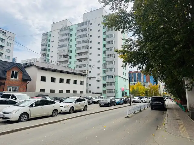 19-р хороолол төв замын урд дүүргийн хажууд хийморь 𝟭𝟵 байранд тавилгатай 2 өрөө, Улаанбаатар — Хан-Уул — 2-р хороо