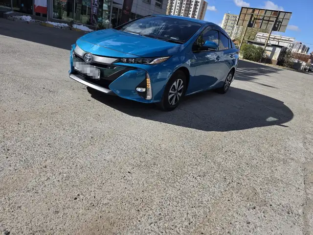 Toyota Prius PRIME 52