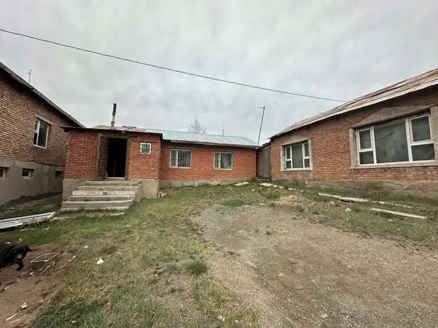 Бага дарь-эхэд хашаа байшин, Улаанбаатар — Сүхбаатар — Дарь Эх