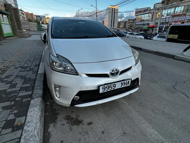 Toyota Prius 30
