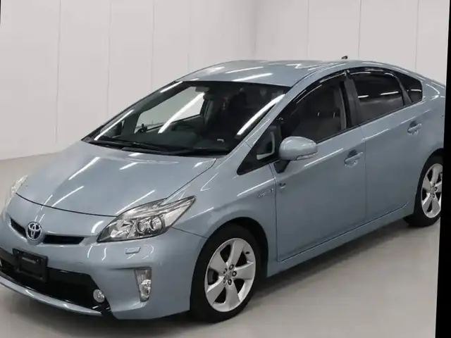 Toyota Prius 30