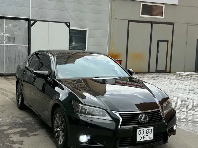 Lexus GS