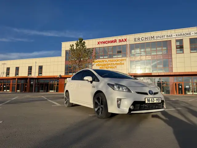 Toyota Prius 30