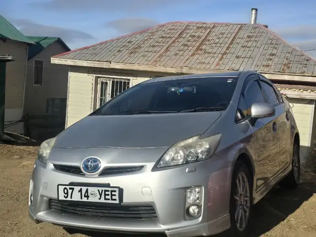 Toyota Prius 30