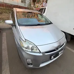 Toyota Prius 30