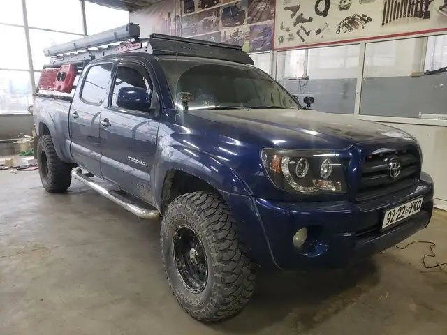 Toyota Tacoma