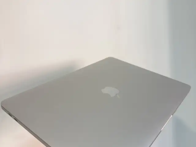 Apple 13.3, Intel Core i7, 16 GB RAM, 1 TB, Улаанбаатар — Баянгол — 10-р хороо