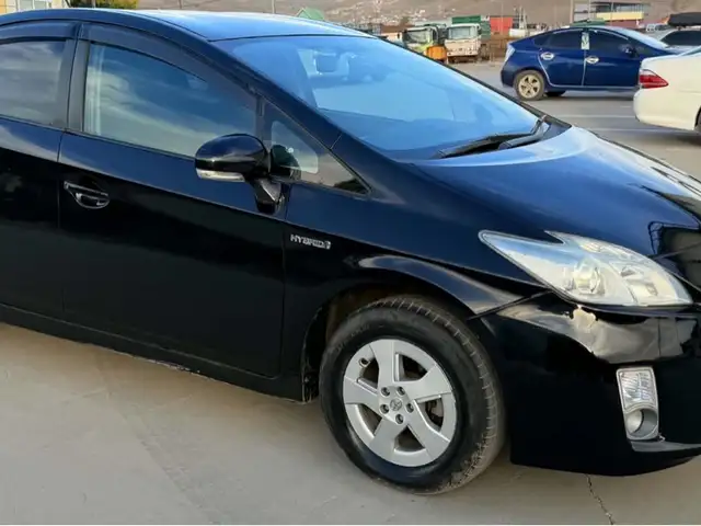 Toyota Prius 30