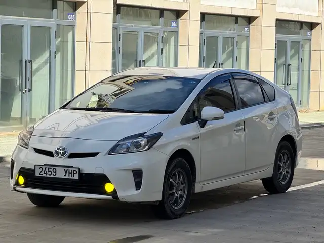 Toyota Prius 30