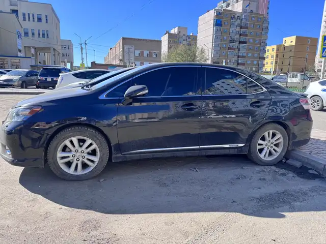 Lexus HS