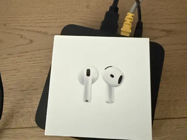 Airpods 4, Улаанбаатар — Сүхбаатар — 9-р хороо