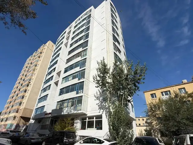 Чд их дэлгүүрийн хойно 2 өрөө орон сууц 92мкв, Улаанбаатар — Баянзүрх — 4-р хороо