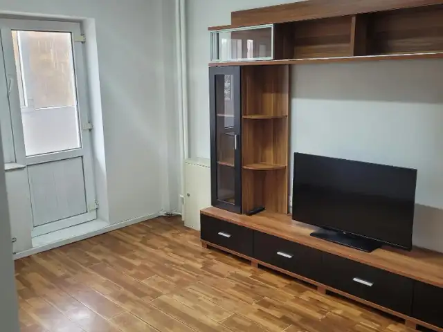 Хотын төв тэмээтэй хөшөөний баруун талд 2 өрөө байр 36м2, Улаанбаатар — Хан-Уул — 1-р хороо