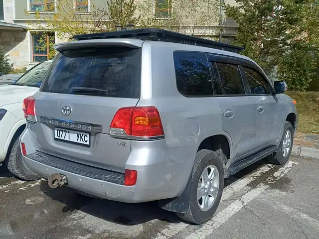 Toyota Land Cruiser 200