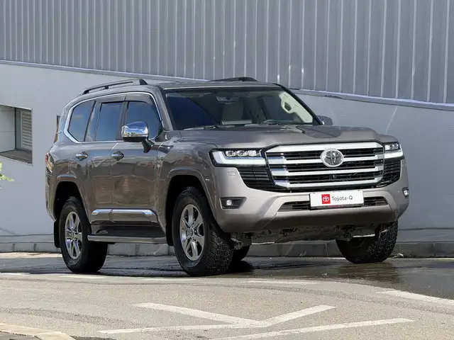 Toyota Land Cruiser 300