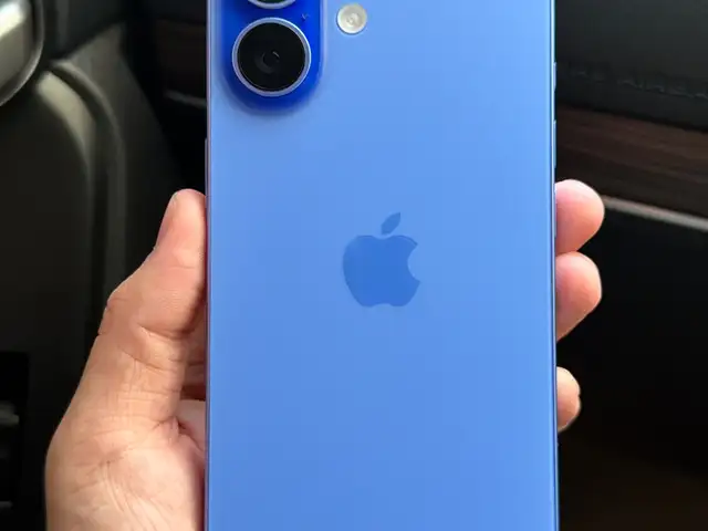 Apple iphone 16, 128 gb, Улаанбаатар — Баянгол — 12-р хороо