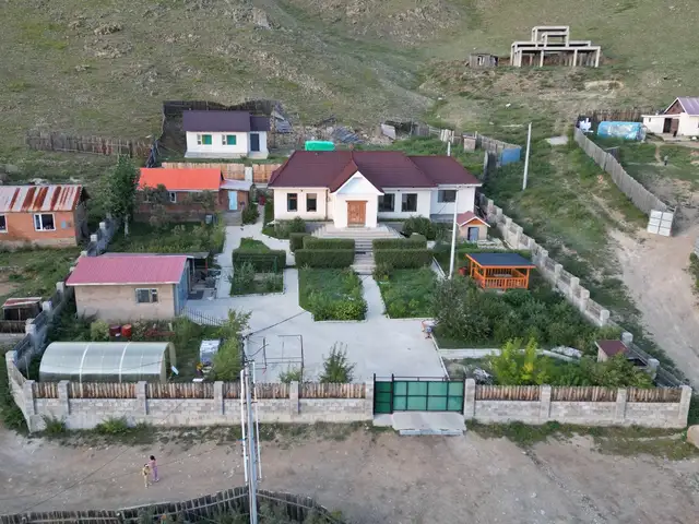 Гачууртын төвд хашаа байшин 1100мкв, Улаанбаатар — Баянзүрх — Гачуурт