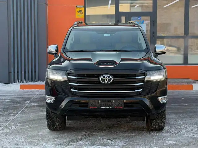 Toyota Land Cruiser 300