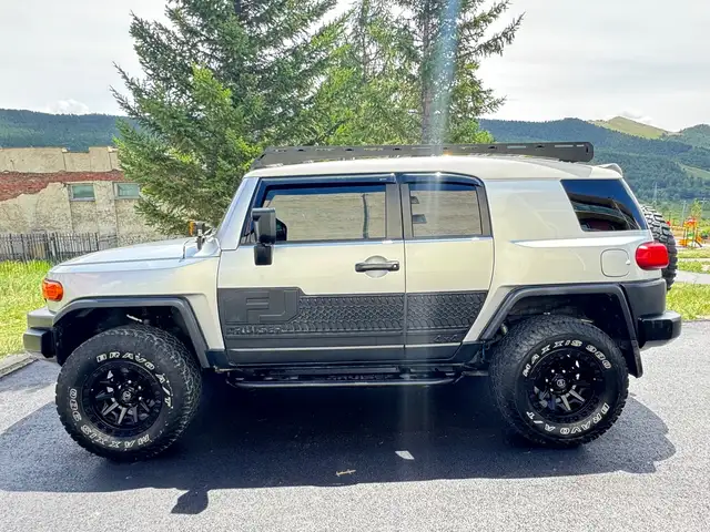 Toyota FJ Cruiser