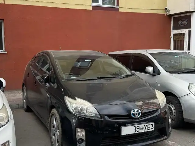 Toyota Prius 30
