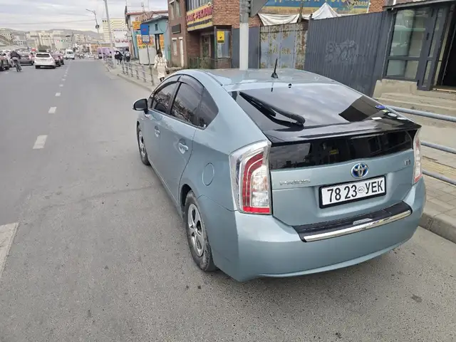 Toyota Prius 30