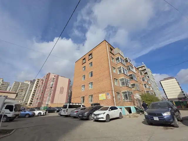 БЗД жуков 69-р сургуулийн баруун талд 72мкв 3 өрөө орон сууц, Улаанбаатар — Баянзүрх — 5-р хороо