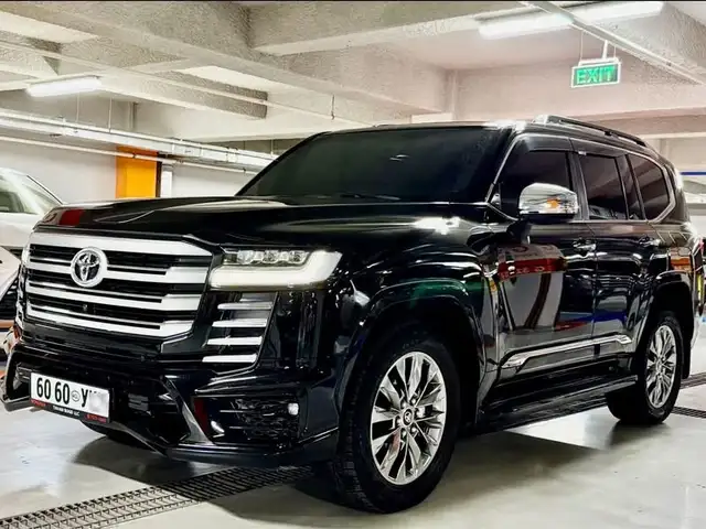 Toyota Land Cruiser 300