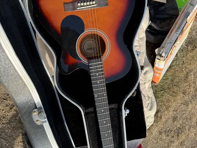 Edgar brandiin aquestic guitar, Улаанбаатар — Баянзүрх — Офицер
