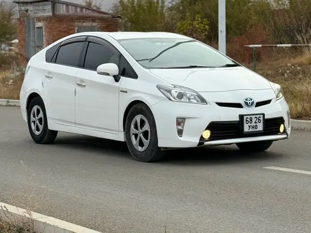 Toyota Prius 30