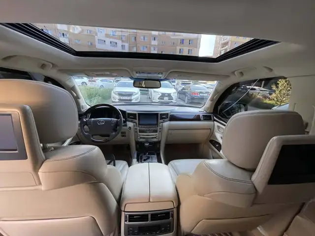 Lexus LX 570