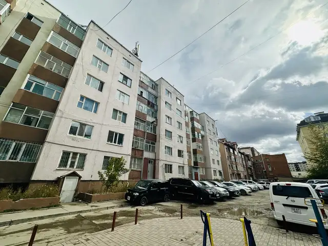 11-р хороололд 2 өрөө 60мкв, Улаанбаатар — Сүхбаатар — 11-р хороолол