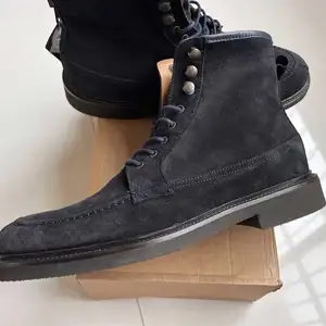 Massimo dutti gutal, Улаанбаатар — Баянгол — 10-р хороолол
