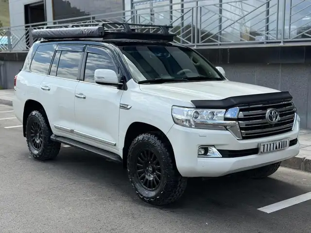 Toyota Land Cruiser 200