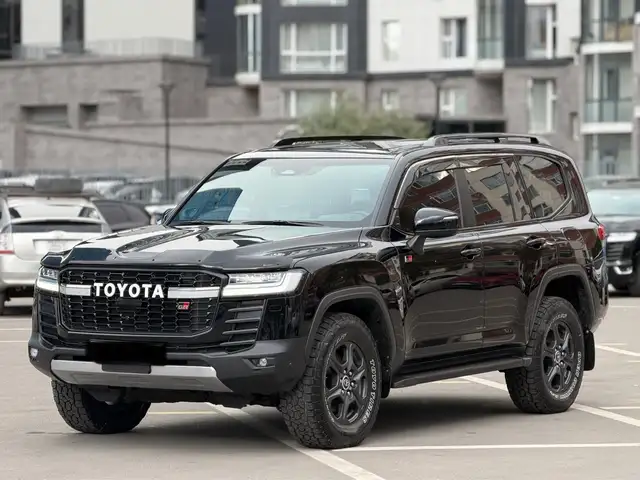 Toyota Land Cruiser 300
